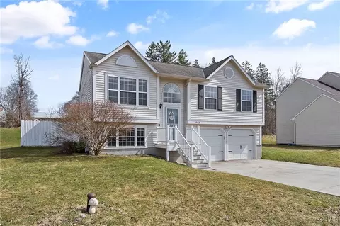 9418 Birch Tree Rd, Brewerton, NY 13029