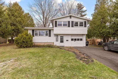 108 Floradale Rd, Salina, NY 13088