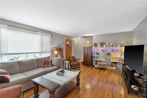 Living - 107 Snell, Syracuse, NY 13205 photo 1 of 1