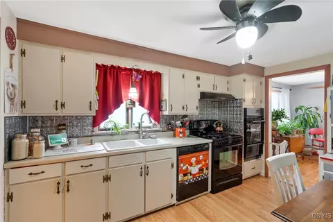 Kitchen - 107 Snell, Syracuse, NY 13205 photo 1 of 3