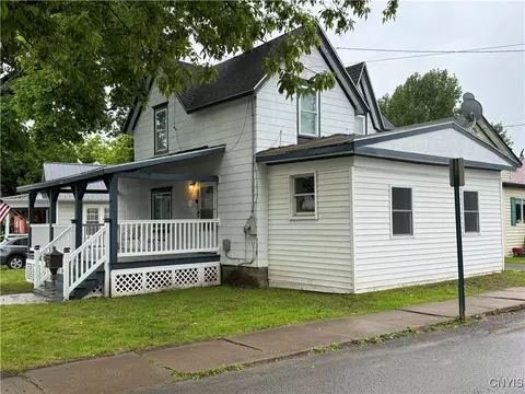 88 Walton St, Alexandria, NY 13607