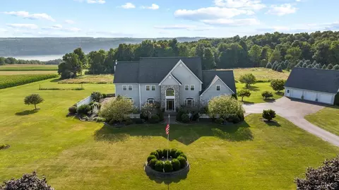 3943 Rockefeller Rd, Niles, NY 13118