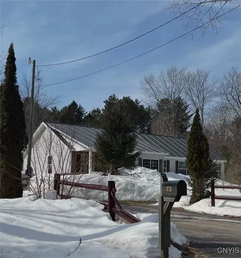 8726 Foxwood Ln, Boonville, NY 13309