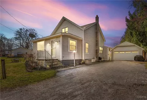 1045 Nelson Ave, Oneida, NY 13421