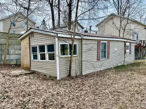 16 Glen Ave, Pulaski, NY 13142