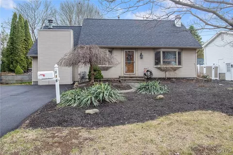 115 Gordon Pkwy, Syracuse, NY 13219