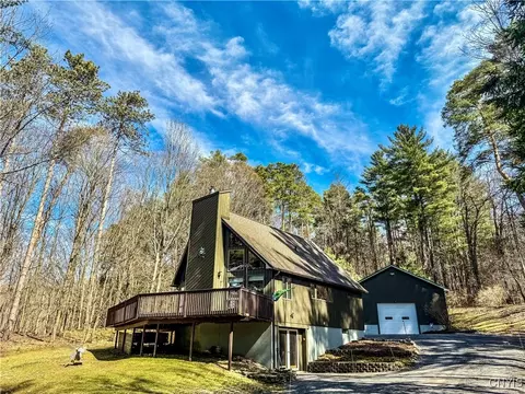 2930 Hatch Lake Rd, Nelson, NY 13334