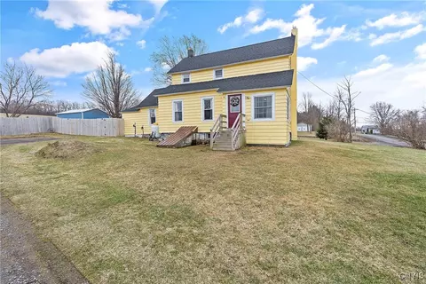4084 Young Rd, Onondaga, NY 13215