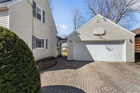 Exterior - 430 Sylvan St, Oneida, NY 13421 photo 5 of 8