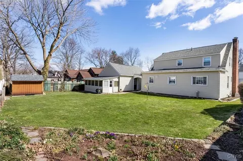 Exterior - 430 Sylvan St, Oneida, NY 13421 photo 7 of 8