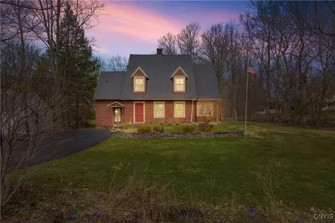501 Salt Springs St, Fayetteville, NY 13066