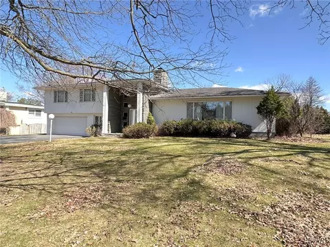 1009 Parkway E, Utica, NY 13501