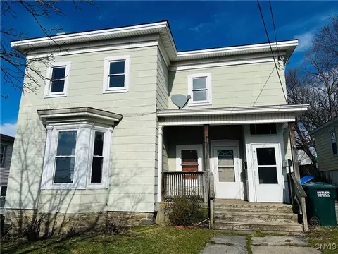 103 E 7th St, Oswego, NY 13126