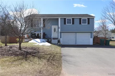 118 Aqua Way, Central Square, NY 13036