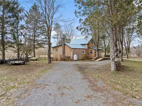 7294 Valley Rd, Madison, NY 13402