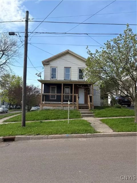 97 W Cayuga St, Oswego, NY 13126