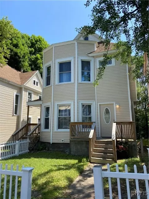 457-459 Westmoreland Ave, Syracuse, NY 13210
