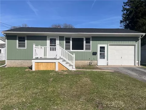 242 Chappell St, Oneida, NY 13421