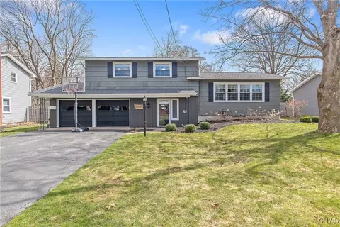 206 Kaymar Dr, Syracuse, NY 13212