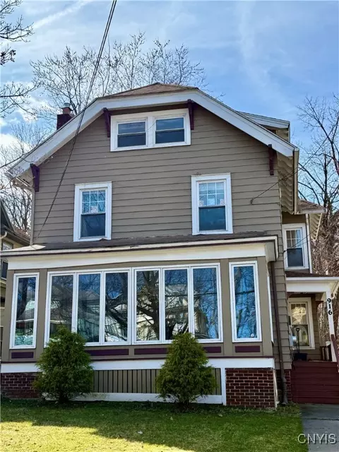 916 Westcott St, Syracuse, NY 13210