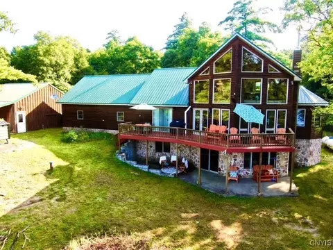 200 Fleming Rd, Macomb, NY 13642