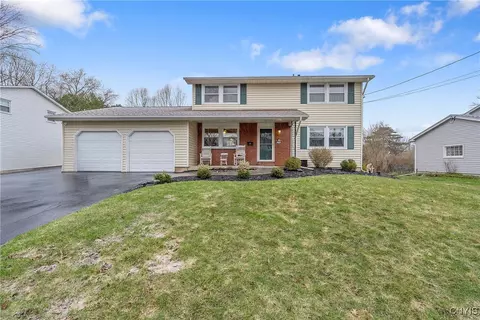 219 Riverdale Rd, Liverpool, NY 13090