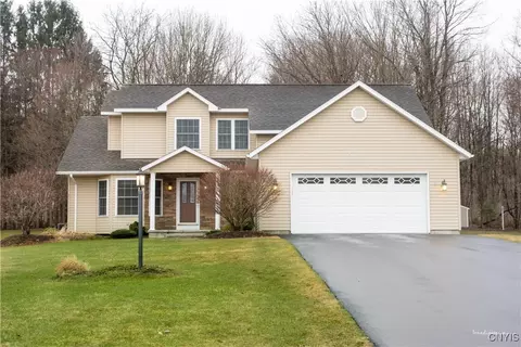 113 Paradise Ln, Whitestown, NY 13492