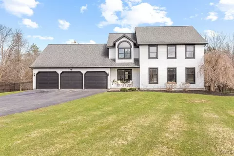 3512 County Line Rd, Skaneateles, NY 13152