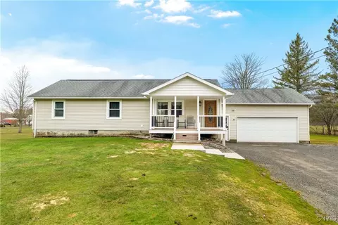 5019 County Seat Rd, Oriskany, NY 13424