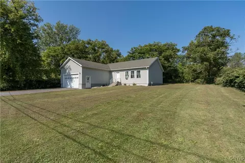 670 Hazelhurst Ave, Watertown, NY 13601