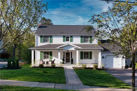 38 Academy St, Skaneateles, NY 13152