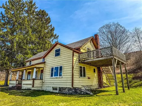 680 State Route 13, Deruyter, NY 13052