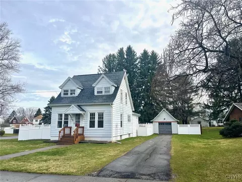 Exterior - 304 E Campbell Ave, Sherrill, NY 13461 photo 2 of 11