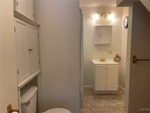 Bath - 304 E Campbell Ave, Sherrill, NY 13461 photo 1 of 3