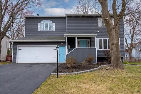 4110 Willowbrook Dr, Clay, NY 13090