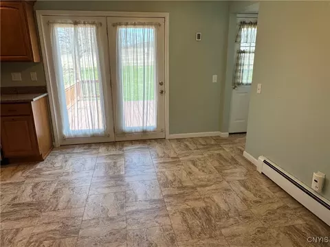 2155 Upper Lenox Ave, Oneida, NY 13421 photo 10