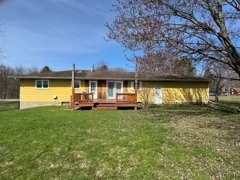 2155 Upper Lenox Ave, Oneida, NY 13421 photo 4