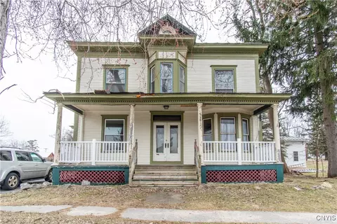 8480 S Main St, Le Ray, NY 13637