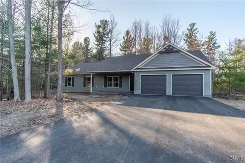 24795 Sanford Corners Rd, Le Ray, NY 13616