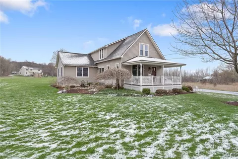 6339 Pottery Rd, Warners, NY 13164