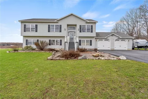 115 Rowe Rd, Mexico, NY 13114