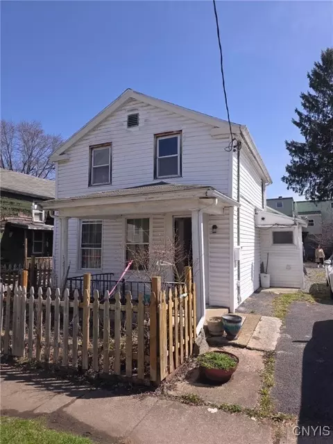917 Schuyler St, Utica, NY 13502