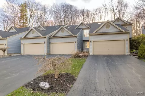 3626 Melvin Dr S, Lysander, NY 13027
