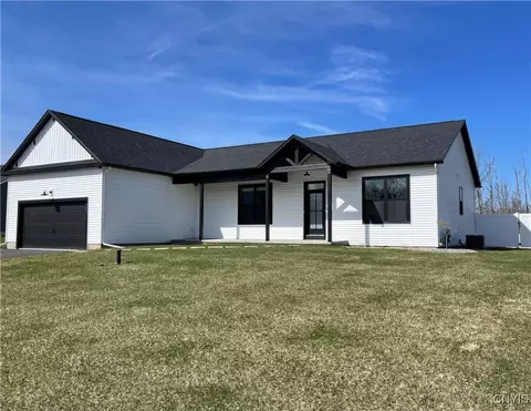 9613 Kenzie Grace Path, Clay, NY 13041