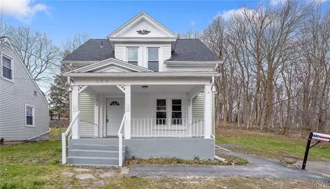 106 Clayton Ave, Syracuse, NY 13207