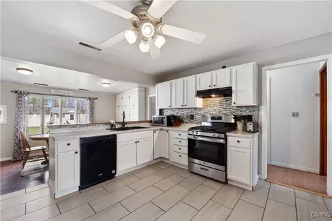 Kitchen - 12 Drovers Ln, Syracuse, NY 13214 photo 1 of 3