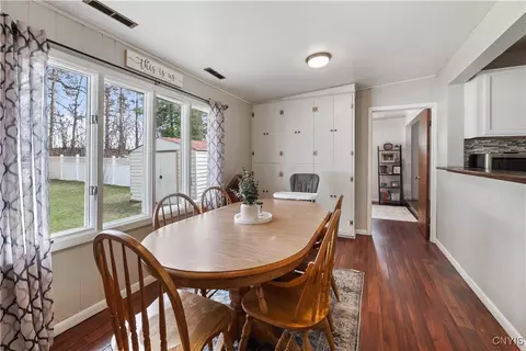 Dining - 12 Drovers Ln, Syracuse, NY 13214 photo 1 of 2