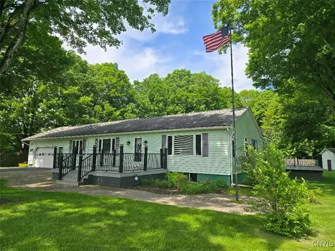 3461 Mcconnellsville Rd, Vienna, NY 13308
