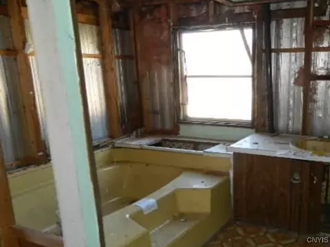 655 Perry Rd, Covington, NY 14525 photo 8