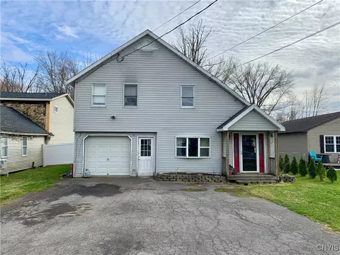 7206 Lakeshore Rd, Cicero, NY 13039